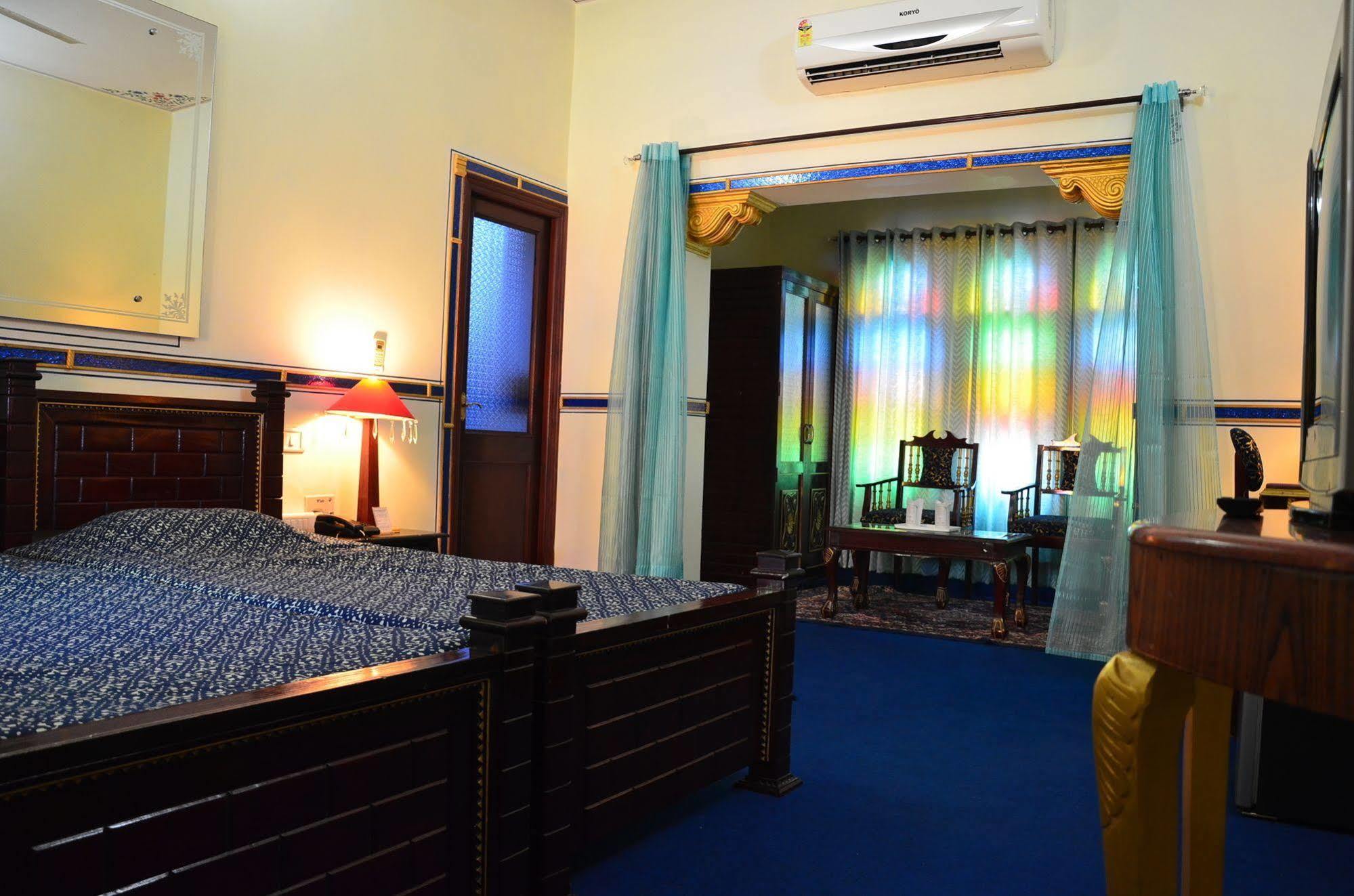 Hotel Vimal Heritage Dźajpur Zewnętrze zdjęcie